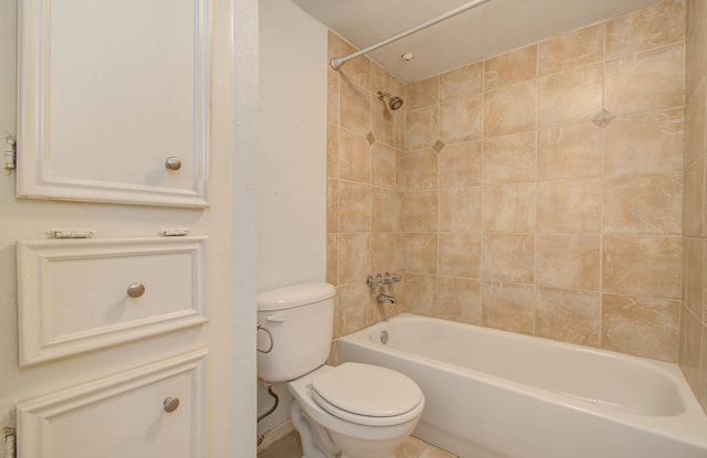 full bath with shower / bath combination and toilet