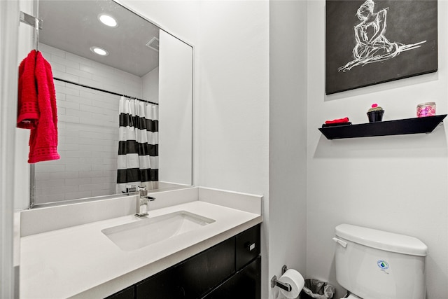 bathroom with vanity, visible vents, recessed lighting, toilet, and a shower with shower curtain