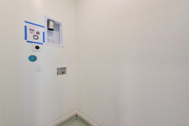 6835 New York St, Houston, TX 77021 - washroom with laundry area, hookup for a washing machine, and electric dryer hookup