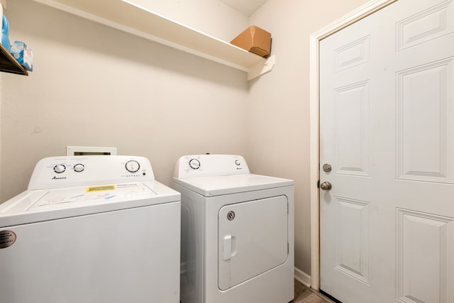 laundry room featuring laundry area and independent washer and dryer