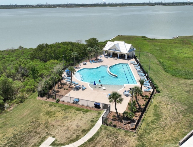 bird's eye view featuring a water view