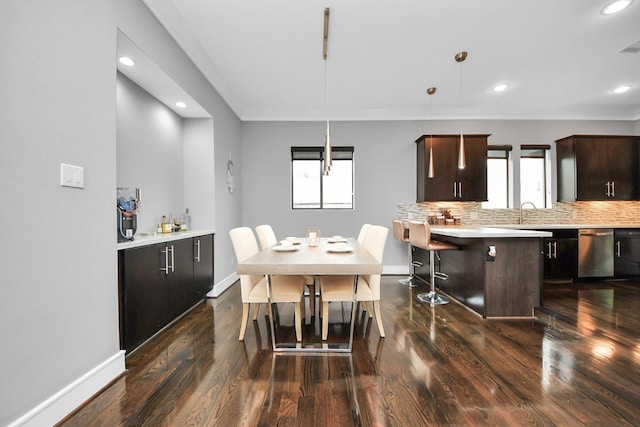 dining area featuring dark wood-style floors, recessed lighting, and baseboards