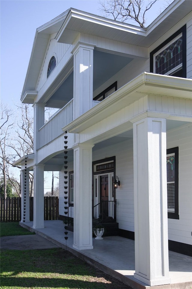 exterior space featuring a balcony