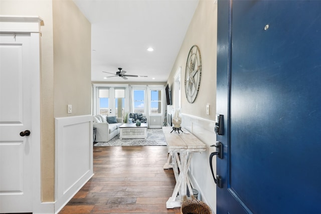 entrance foyer with dark wood finished floors, recessed lighting, and ceiling fan