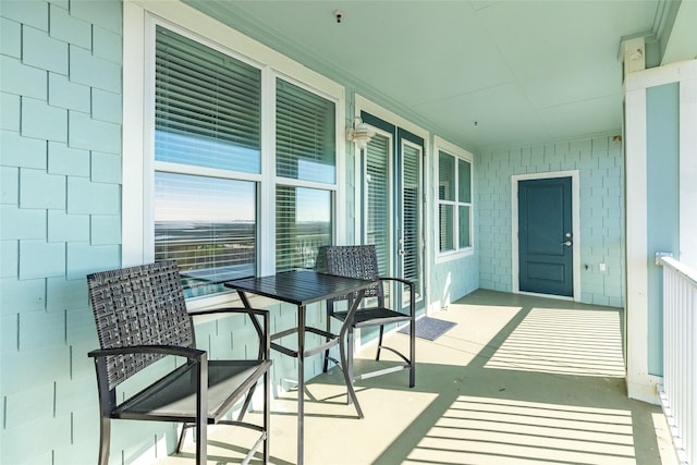 balcony with a porch