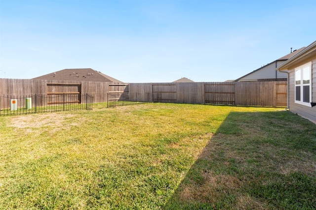 2533 Allegretto Sea Dr, Katy, TX 77493 - view of yard with a fenced backyard