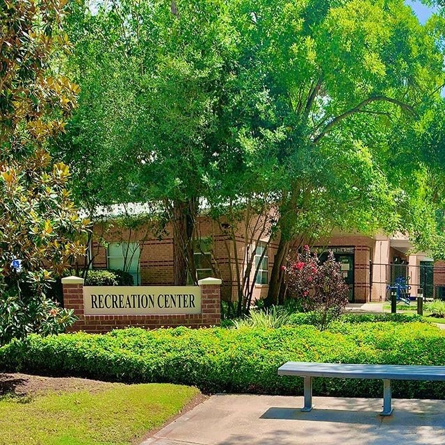 122 Vieux Carre Dr, Houston, TX 77009 - view of community sign