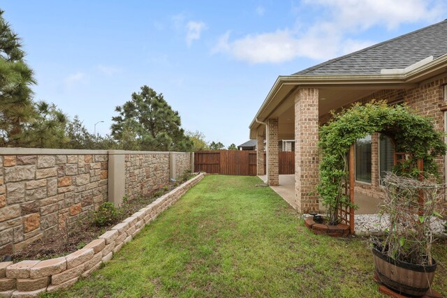 5615 Alexan Crest Dr, Fulshear, TX 77441 - view of yard with a patio area