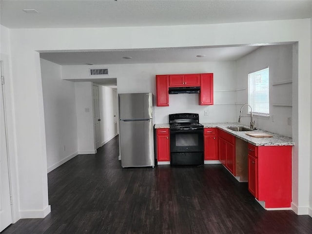 kitchen with under cabinet range hood, a sink, black electric range, freestanding refrigerator, and open shelves