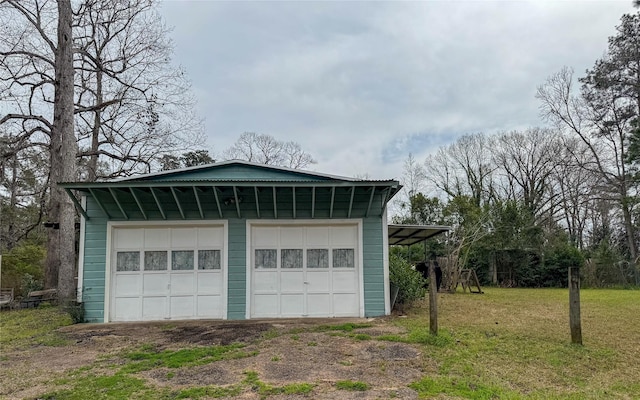 view of detached garage