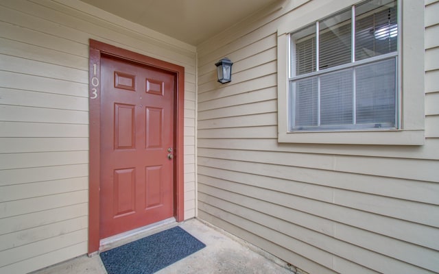 view of property entrance