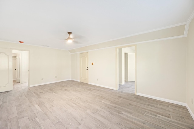 empty room featuring light wood-style flooring, baseboards, ceiling fan, and crown molding