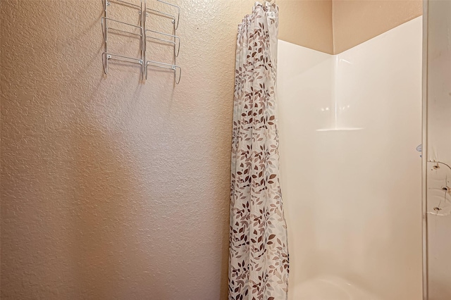 306 Marion St, Brazoria, TX 77422 - bathroom featuring a shower with curtain