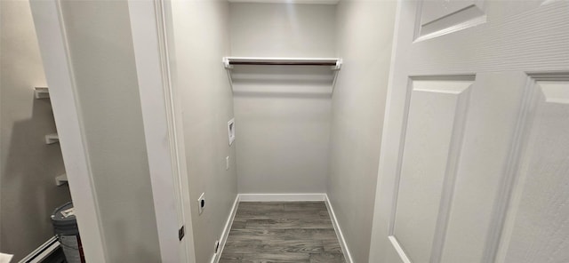 716 Alamo St, Rosenberg, TX 77471 - walk in closet featuring wood finished floors