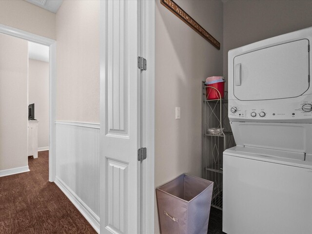 1922 Blue Water Hwy, Surfside Beach, TX 77541 - laundry area featuring stacked washer / dryer