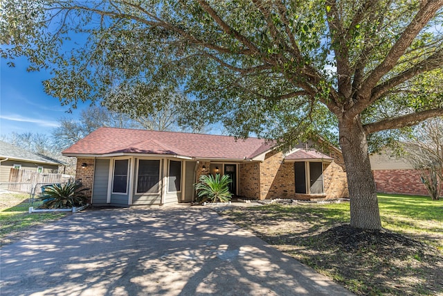 153 Machemehl Dr, Bellville, TX 77418 - photo 3