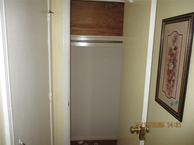 9427 Walnut Glen Dr, Houston, TX 77064 - view of closet