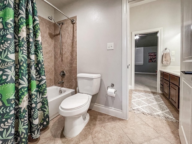 full bathroom with toilet, shower / bathtub combination with curtain, baseboards, and vanity