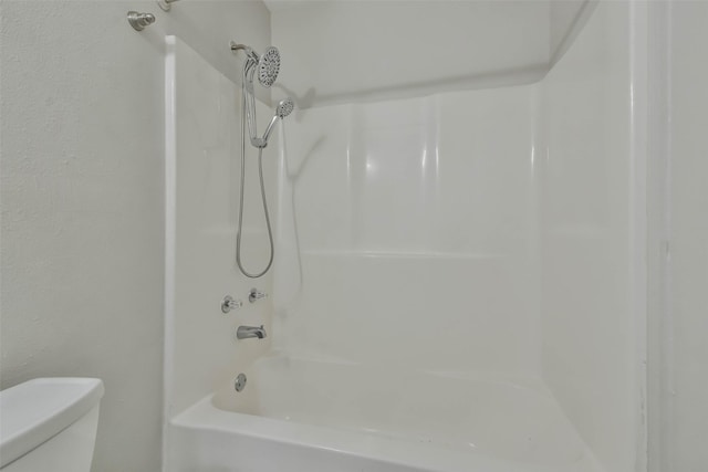 full bath featuring toilet and tub / shower combination