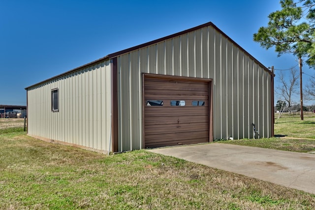 detached garage with driveway