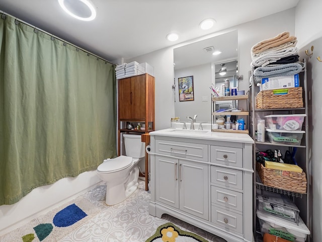 full bath featuring visible vents, toilet, tile patterned flooring, shower / bath combo with shower curtain, and vanity