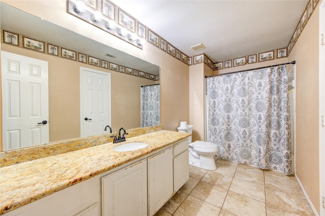 full bath featuring visible vents, toilet, a shower with curtain, tile patterned floors, and vanity