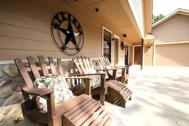 view of patio / terrace featuring covered porch