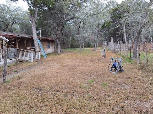 view of yard featuring fence