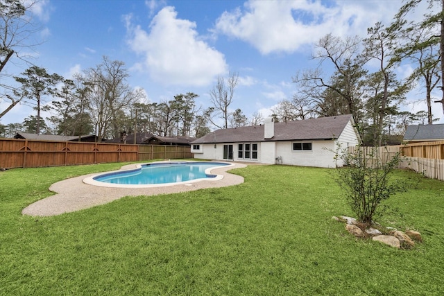 view of pool featuring a fenced backyard, a fenced in pool, and a yard