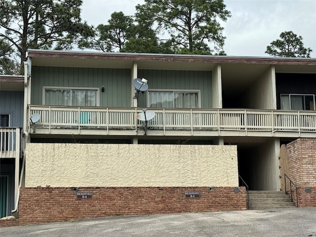 view of building exterior