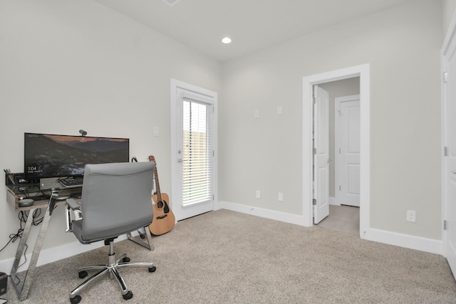 office with baseboards, carpet flooring, and recessed lighting