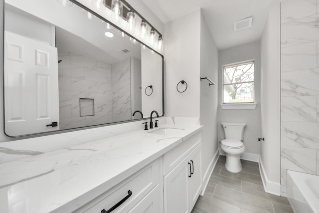 full bathroom featuring visible vents, baseboards, a shower, toilet, and vanity