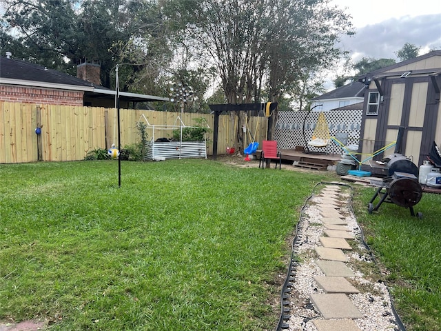 8111 Ivan Reid Dr, Houston, TX 77040 - view of yard