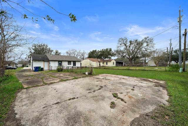 exterior space featuring fence