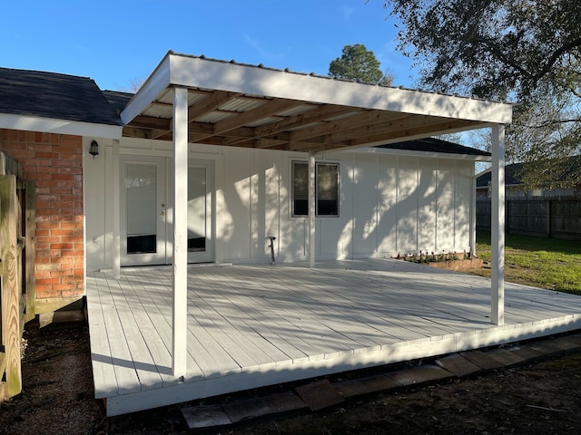 deck featuring fence