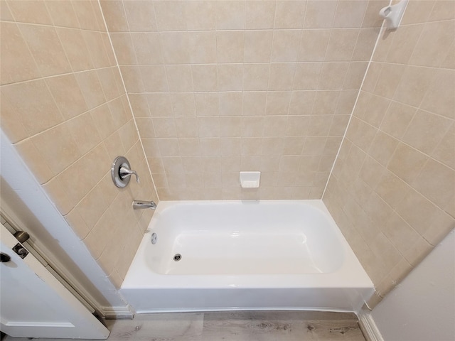 bathroom featuring shower / washtub combination