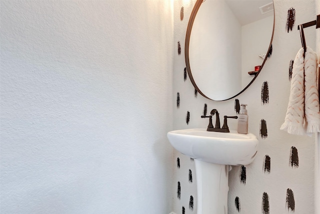 bathroom featuring visible vents