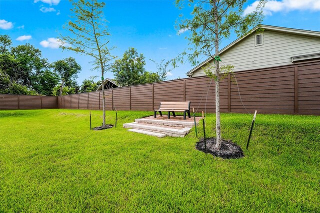 2110 Dewalt St Unit H, Houston, TX 77088 - view of yard
