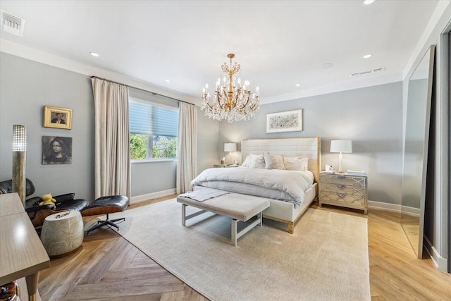 bedroom with baseboards, visible vents, and recessed lighting