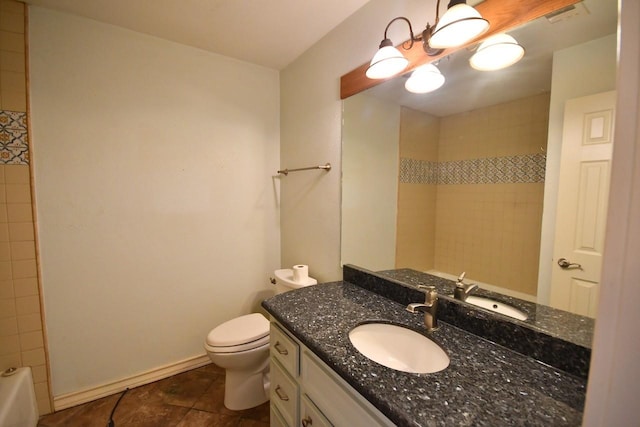 full bath featuring visible vents, toilet, vanity, baseboards, and tile patterned floors