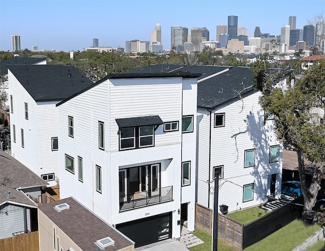 bird's eye view with a city view