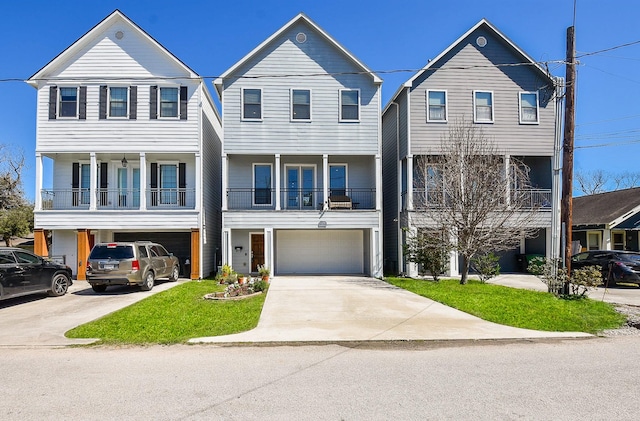 view of front of house featuring a garage and driveway