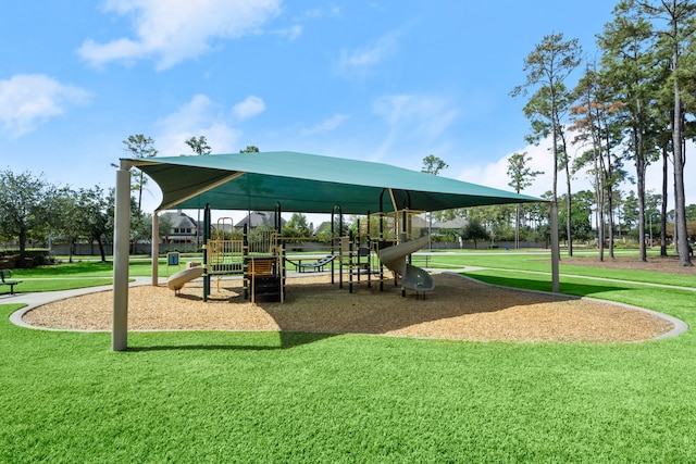 18419 Harlow Dr, Tomball, TX 77377 - community jungle gym with a lawn