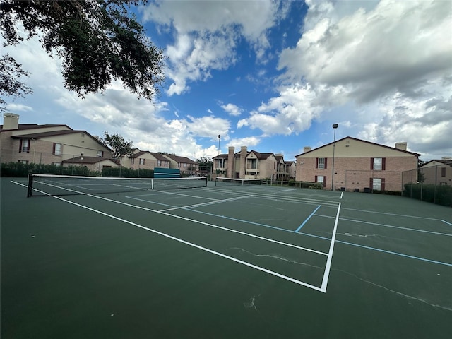 2120 El Paseo St Unit 3301, Houston, TX 77054 - view of tennis court featuring a residential view