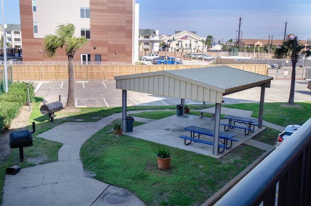 6300 Seawall Blvd Unit 9108, Galveston, TX 77551 - view of home's community featuring a residential view and fence