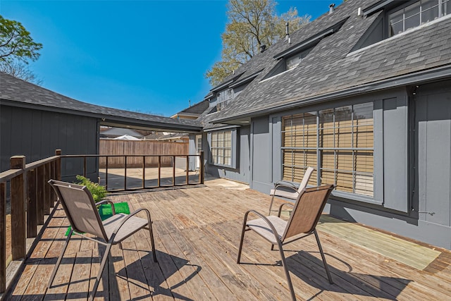 deck with fence