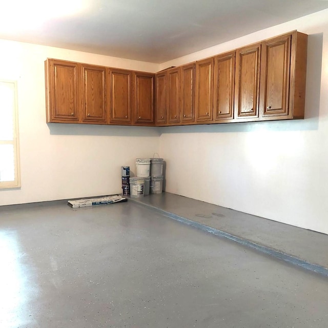 5523 Fragrant Cloud Ct, Houston, TX 77041 - view of garage