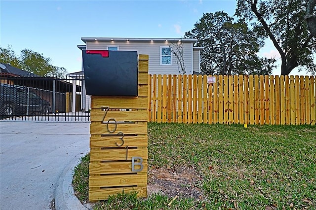 exterior space featuring fence