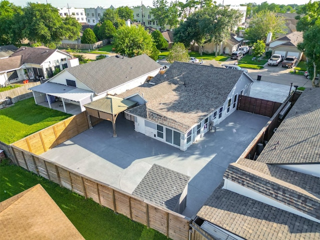 birds eye view of property featuring a residential view