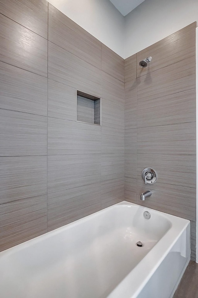 bathroom featuring shower / bathtub combination